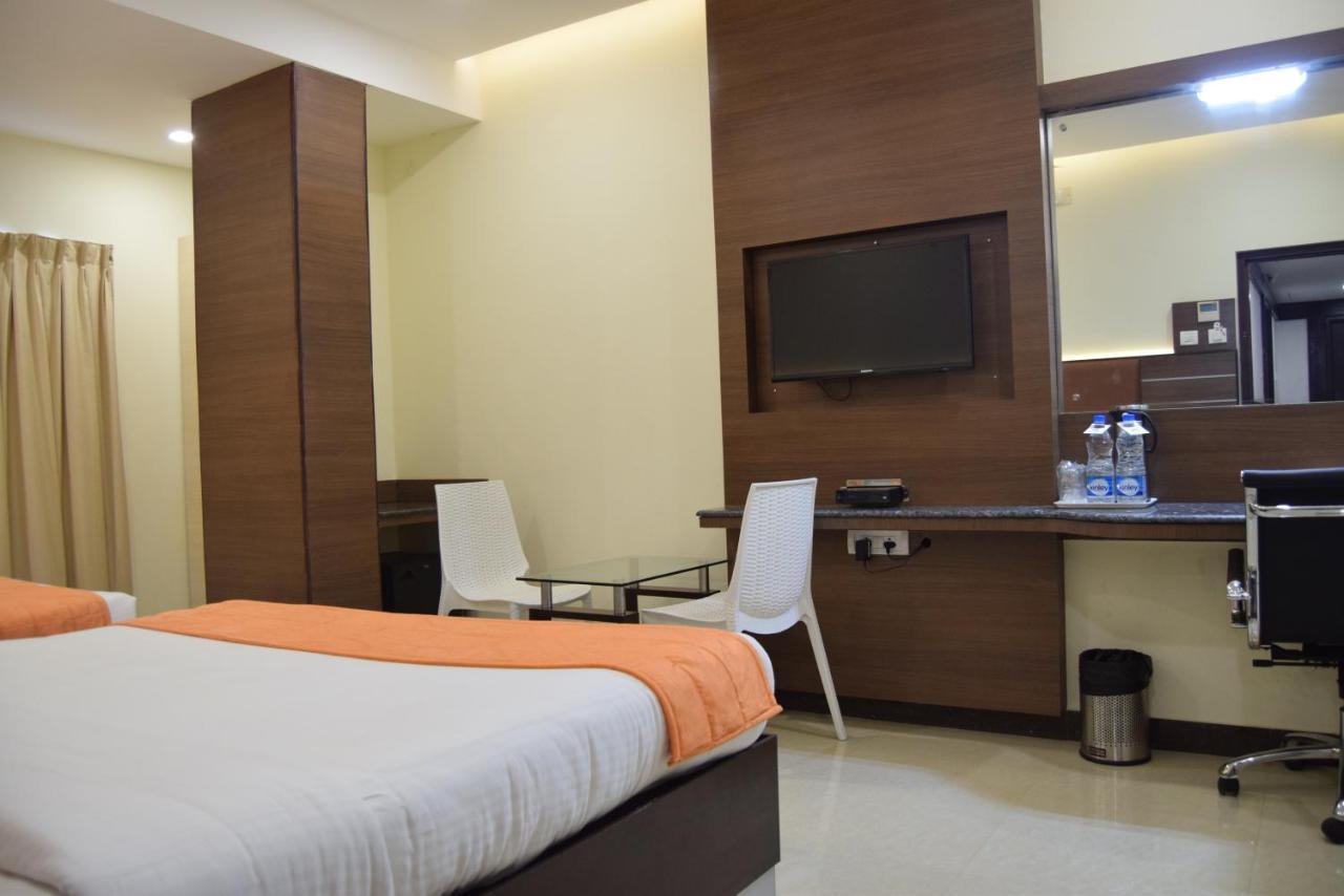 Thiviyam Airport Hotel Ченнаи Экстерьер фото